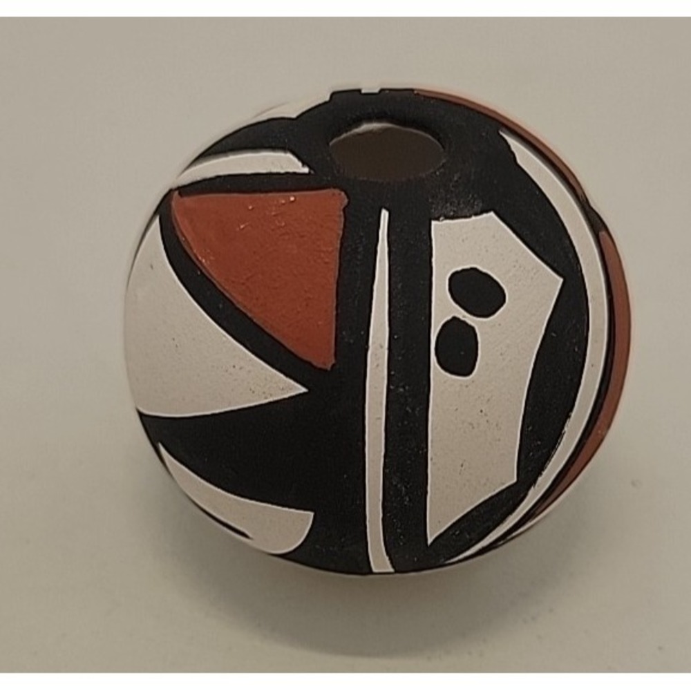 Isleta Pueblo Seed Pot Vintage New Mexico